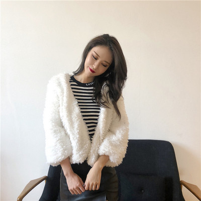 Модерно дамско късо яке в два цвята