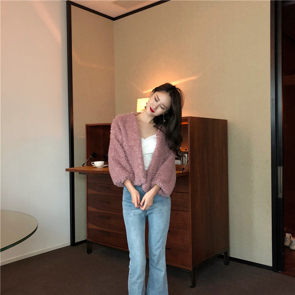 Модерно дамско късо яке в два цвята