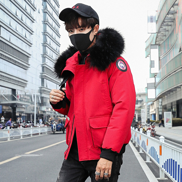 ХИТ Актуално мъжко яке с джобове и пух на качулката в няколко цвята 