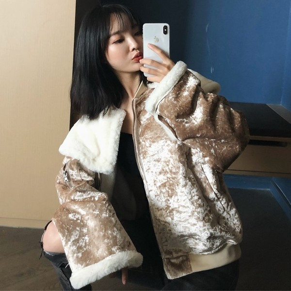 Модерно дамско яке от кадифе с широки ръкави в два цвята