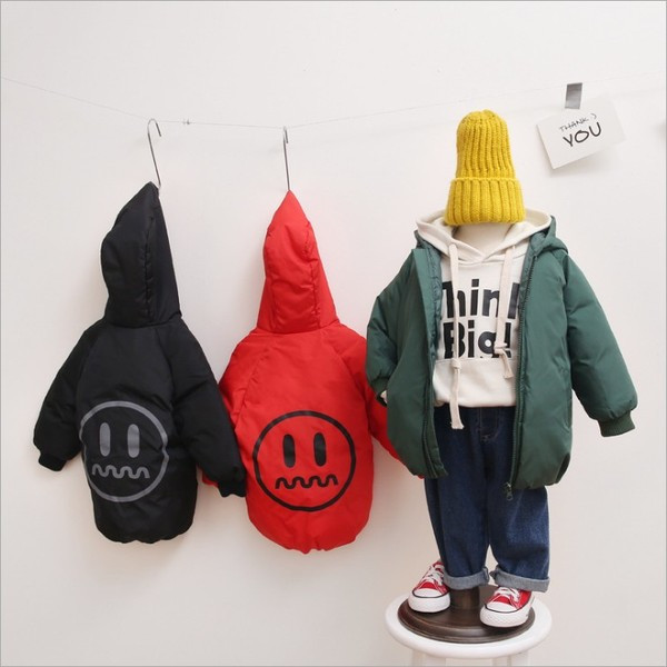 Eжедневно детско яке подходящо за момчета и момичета с апликация на гърба