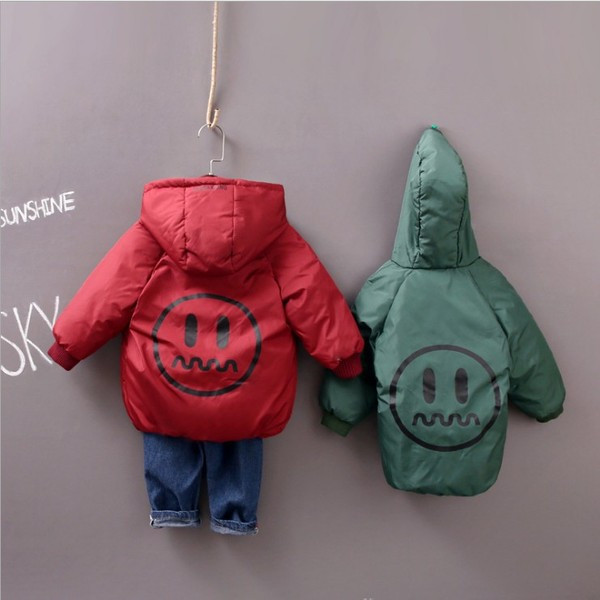 Eжедневно детско яке подходящо за момчета и момичета с апликация на гърба