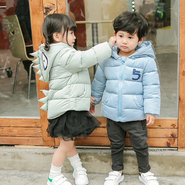 Актуално детско зимно яке подходящо за момичета и момчета