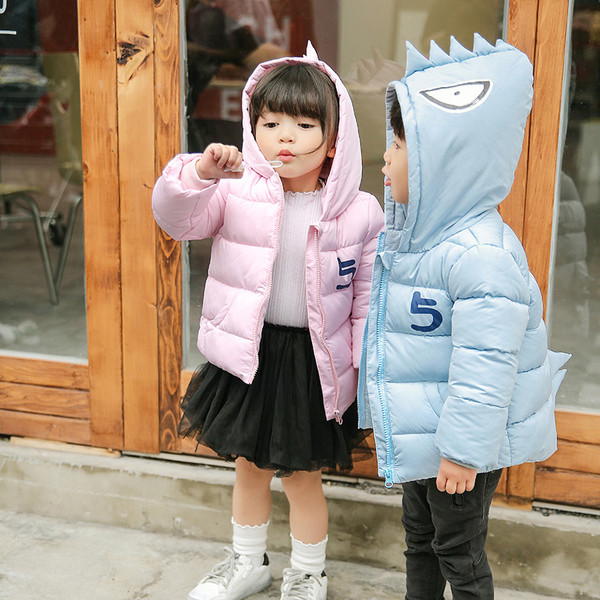 Актуално детско зимно яке подходящо за момичета и момчета