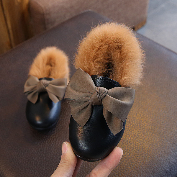 Детски боти за момичета от еко кожа с пух в три цвята