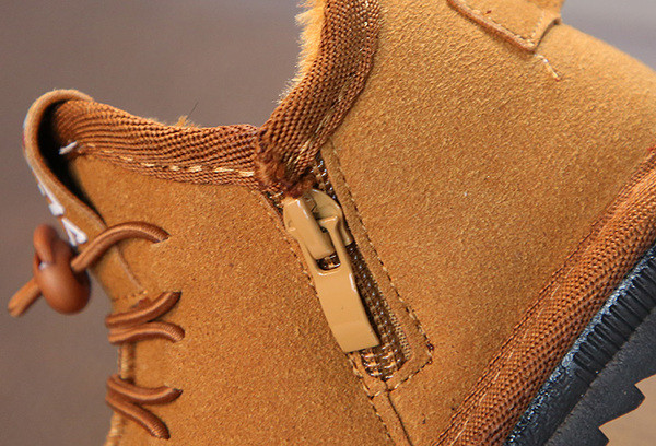 Топли зиимни боти за момчета в черен, кафяв и червен цвят