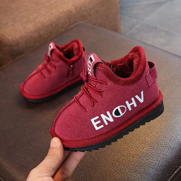 Топли зиимни боти за момчета в черен, кафяв и червен цвят