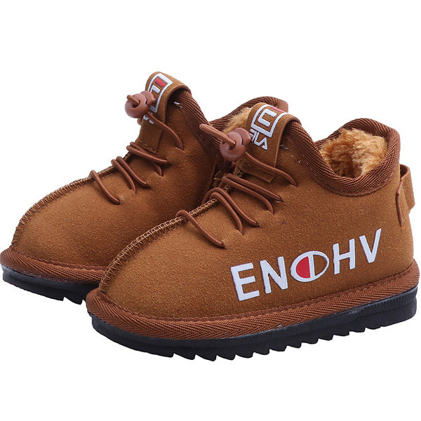 Топли зиимни боти за момчета в черен, кафяв и червен цвят