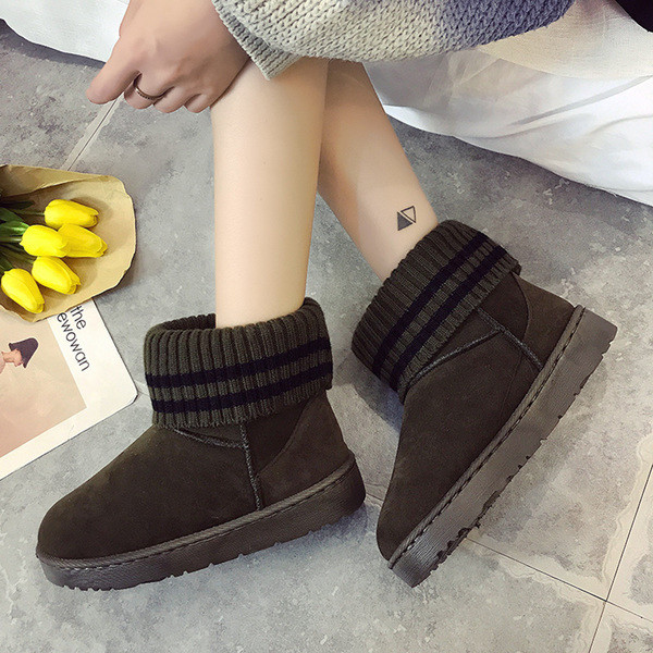 Топли дамски боти от еко велур в няколко цвята