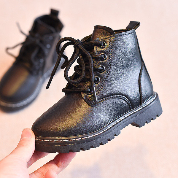 Детски боти с груба подметка в три цвята