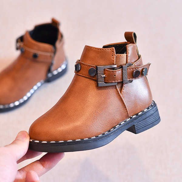 Стилни детски боти за момичета в няколко цвята