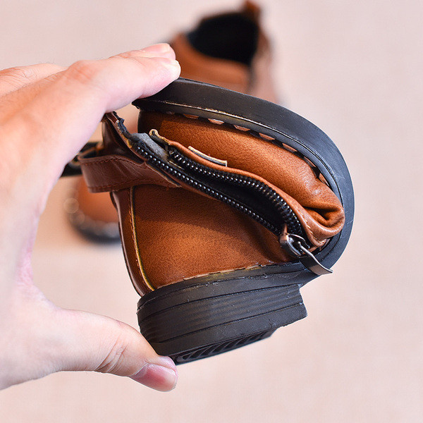 Стилни детски боти за момичета в няколко цвята