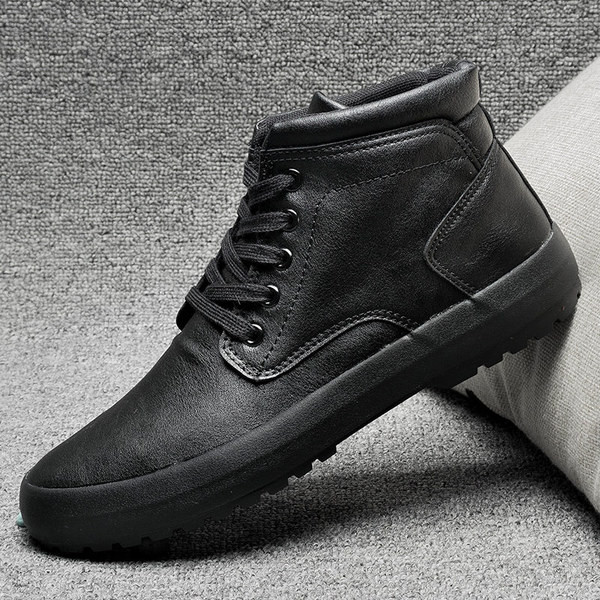 Ежедневни мъжки изчистени боти  с връзки