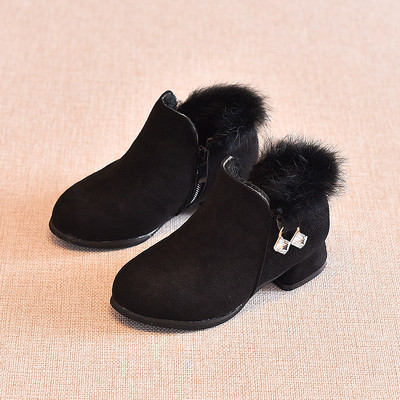 Боти за момичета с пух в три цвята