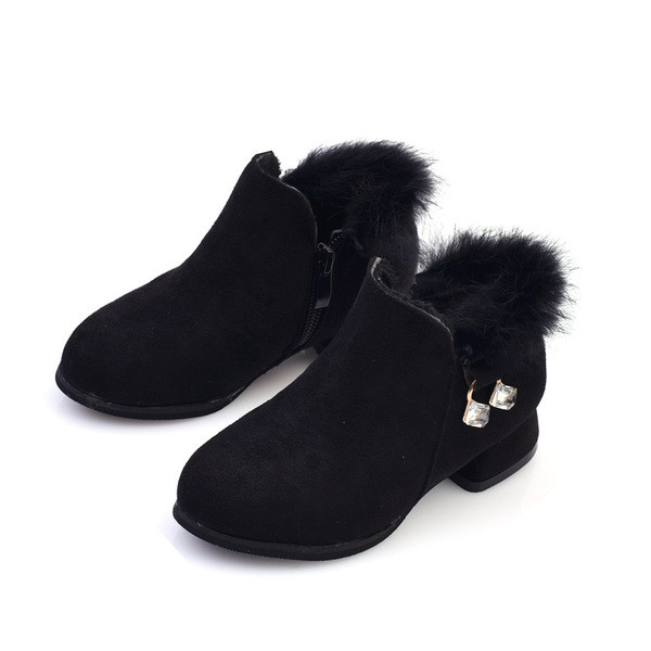 Боти за момичета с пух в три цвята