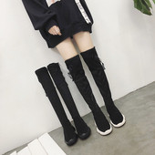 Нов модел дамски ботуши с груба подметка от еко велур в черен цвят