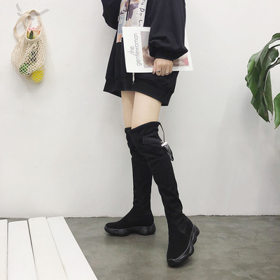 Нов модел дамски ботуши с груба подметка от еко велур в черен цвят