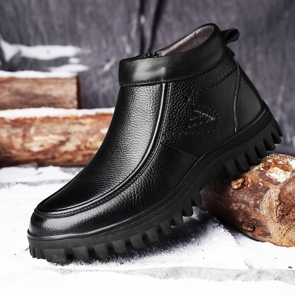 Moдерни мъжки ботуши с груба подметка в два цвята