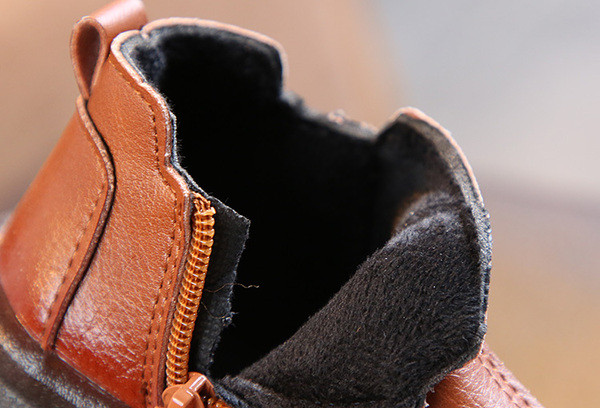 Детски боти за момичета от еко кожа в черен, кафяв и червен цвят