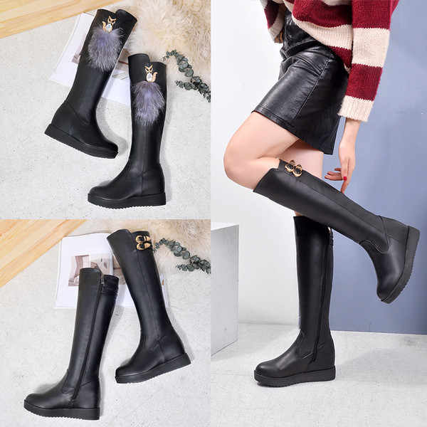 Модерни дамски ботуши от еко кожа  с метална декорация 