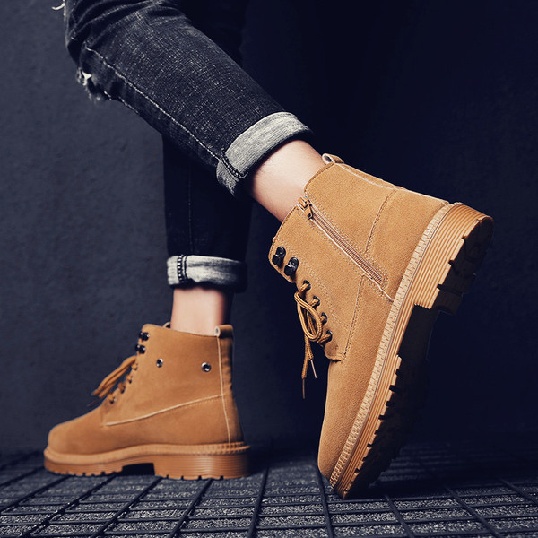 Модерни изчистени мъжки ботуши в три цвята