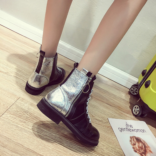 Актуални дамски боти от еко кожа с връзки с надписи