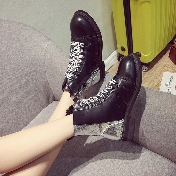 Актуални дамски боти от еко кожа с връзки с надписи