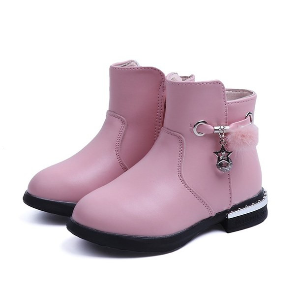 Детски боти с метална декорация в три цвята