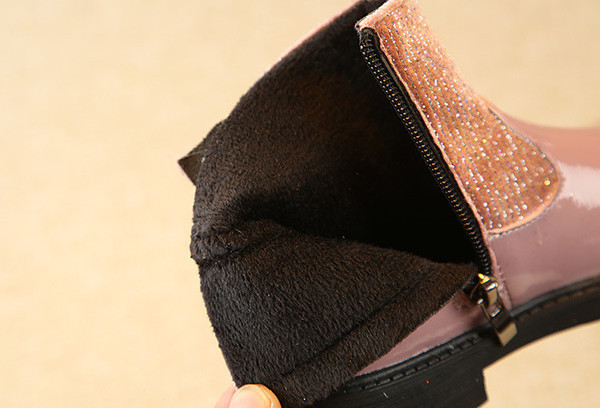 Cizme pentru copii cu panglica in trei culori