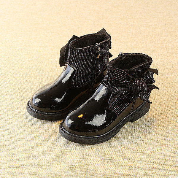 Cizme pentru copii cu panglica in trei culori