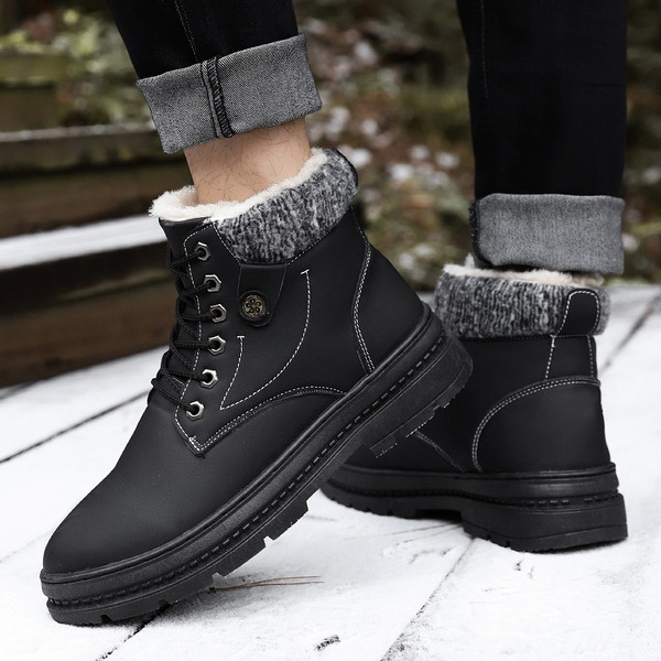 Cizme de barbati actuale cu talpa groasa in trei culori