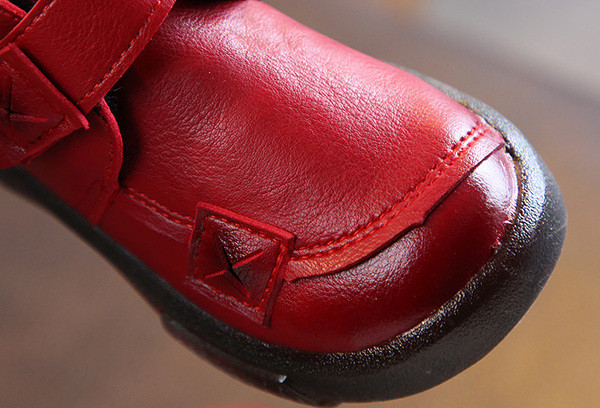 Pantofi de iarna copii pentru baieti din piele ecologica cu autocolante in negru, rosu si maro