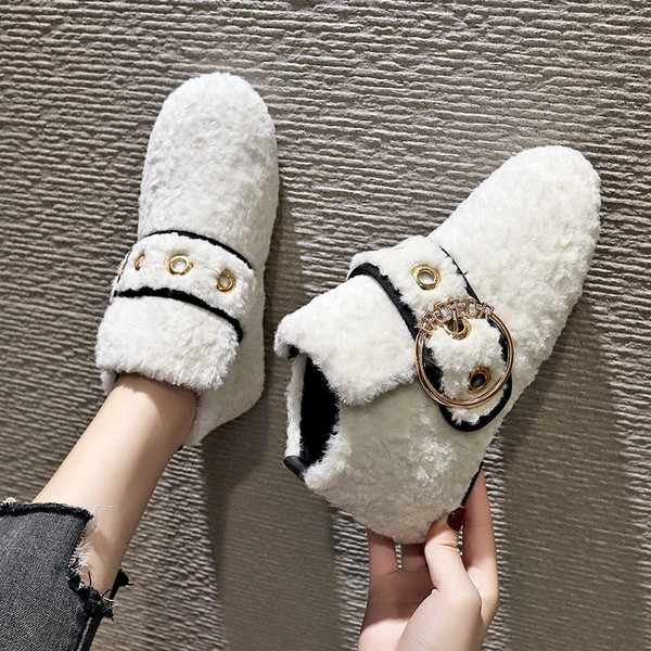 Пухени дамски боти с метална катарама в четири цвята