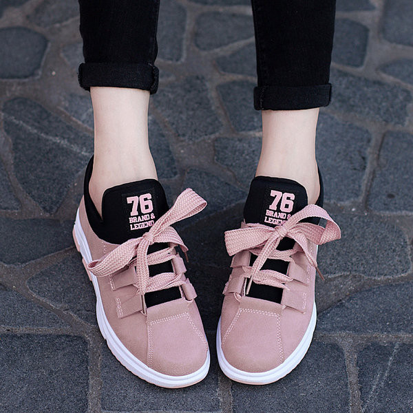 Κυρίες κομψά αθλητικά παπούτσια σε τρία χρώματα