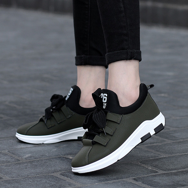 Κυρίες κομψά αθλητικά παπούτσια σε τρία χρώματα