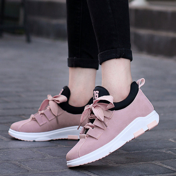 Κυρίες κομψά αθλητικά παπούτσια σε τρία χρώματα