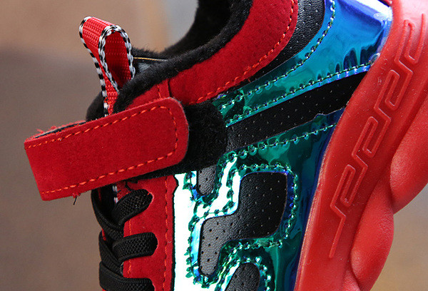 Детски маратонки за момчета с топла подплата в червен и син цвят