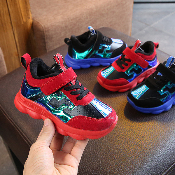 Детски маратонки за момчета с топла подплата в червен и син цвят