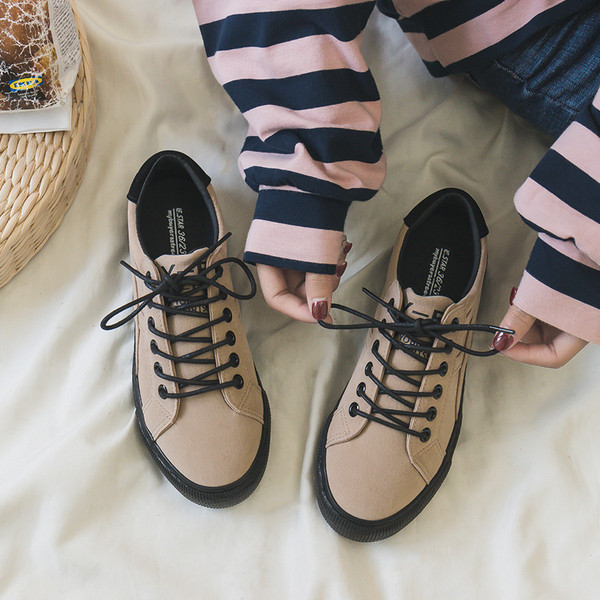 Ανδρικά πάνινα παπούτσια σε τρία χρώματα