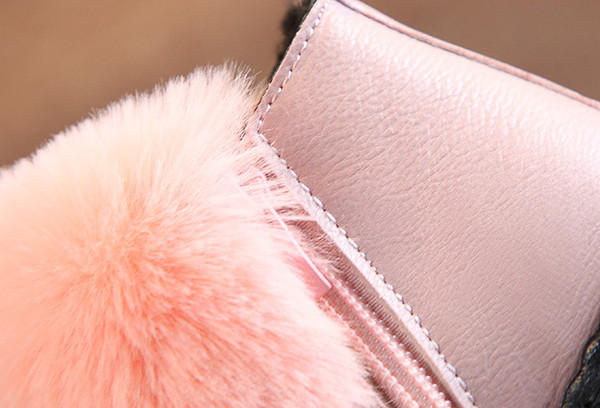 Зимни детски боти за момичета с пух  в розов, червен и черен цвят