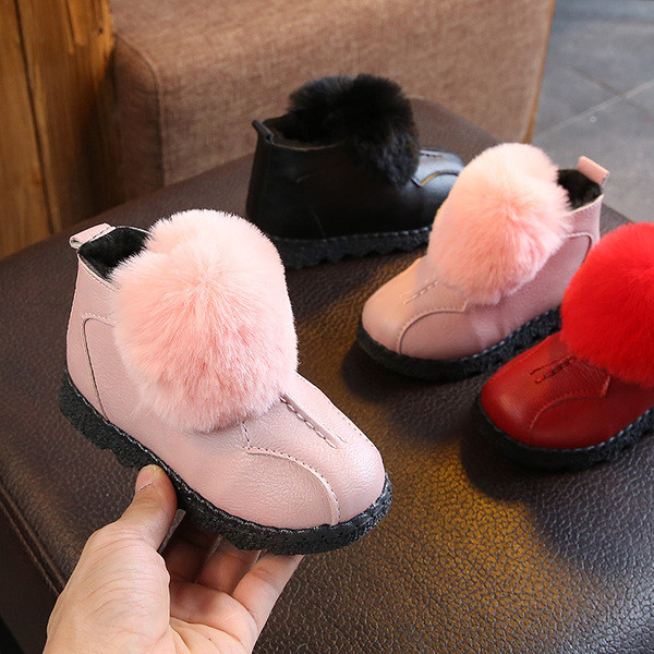 Зимни детски боти за момичета с пух  в розов, червен и черен цвят