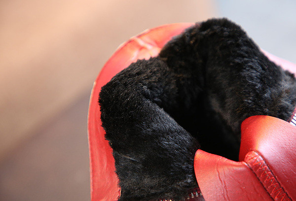 Детски ботуши за момичета с цип от еко кожа в черен и червен цвят