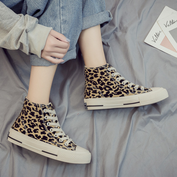 Ανδρικά πάνινα παπούτσια σε δύο χρώματα