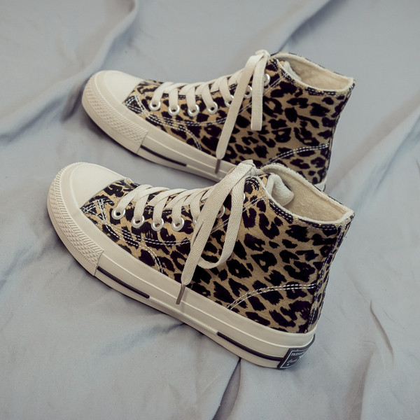 Ανδρικά πάνινα παπούτσια σε δύο χρώματα