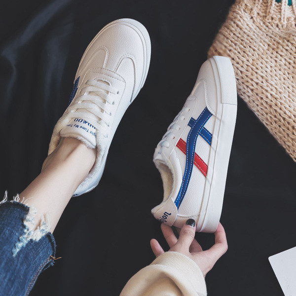 Ανδρικά πάνινα παπούτσια με απαλή επένδυση σε τρία χρώματα