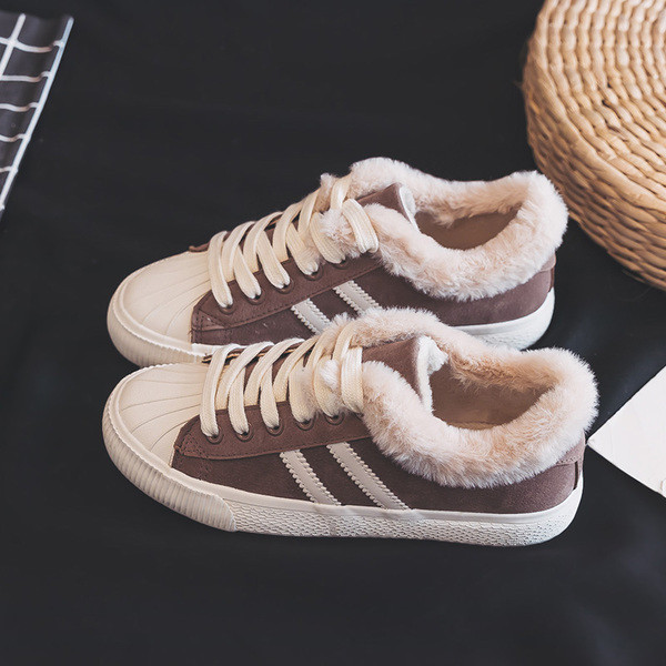 Αντρικά παπούτσια με μαλακή επένδυση σε τρία χρώματα