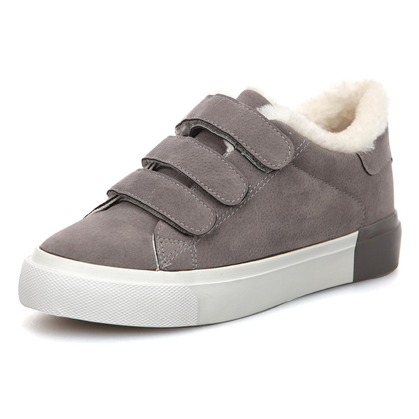 Γυναικεία αθλητικά παπούτσια με μαλακή επένδυση σε διάφορα χρώματα