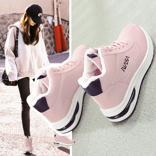 Ανδρικά πάνινα παπούτσια με ψηλή σόλα σε διάφορα χρώματα