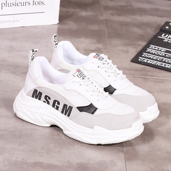 Ανδρικά πάνινα παπούτσια σε λευκό με επιγραφές