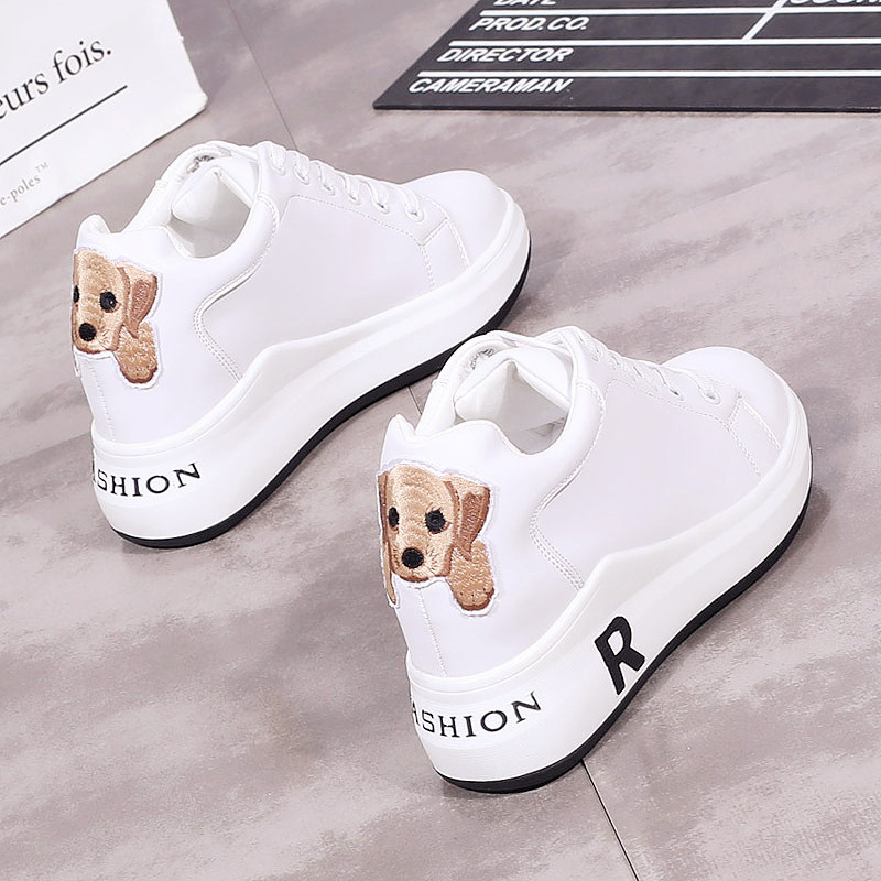 Ανδρικά πάνινα παπούτσια με ψηλή σόλα σε δύο χρώματα με εφαρμογή